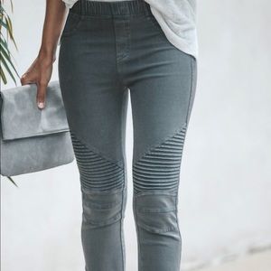 Vici Moro Grey Jeggings